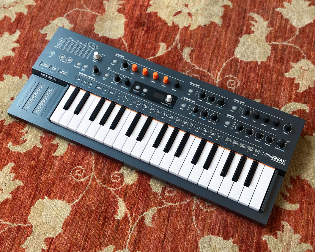 Arturia MiniFreak 37 - Six Voice Polyphonic Hybrid Synthesizer