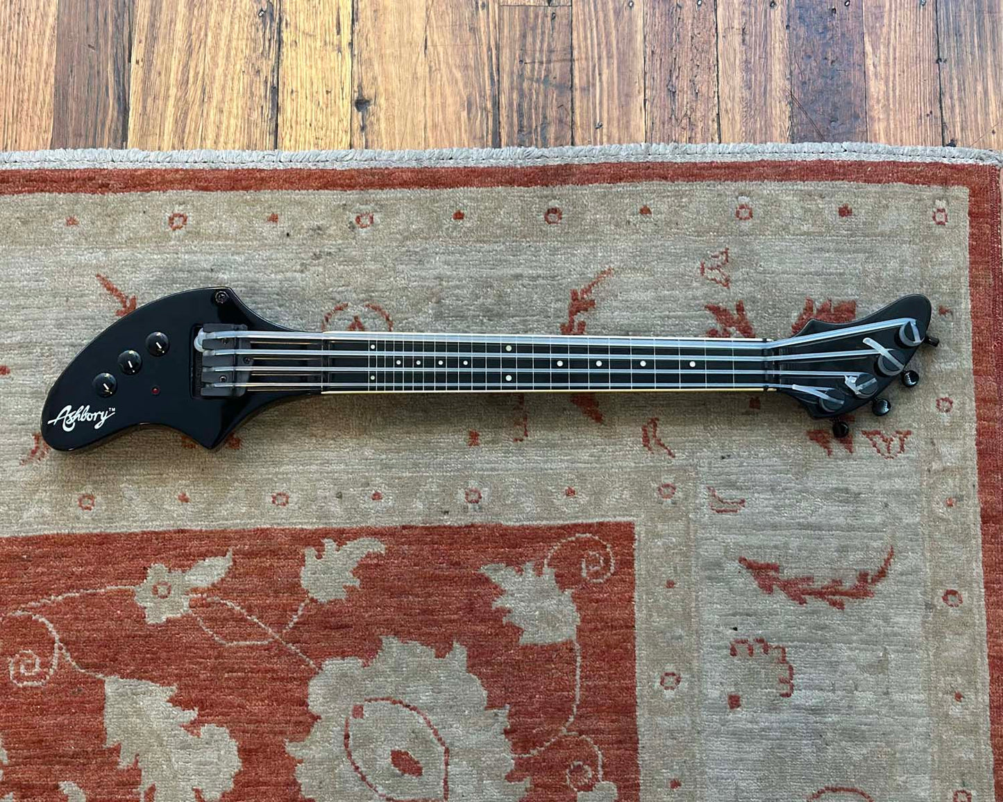 Ashbory U-Bass
