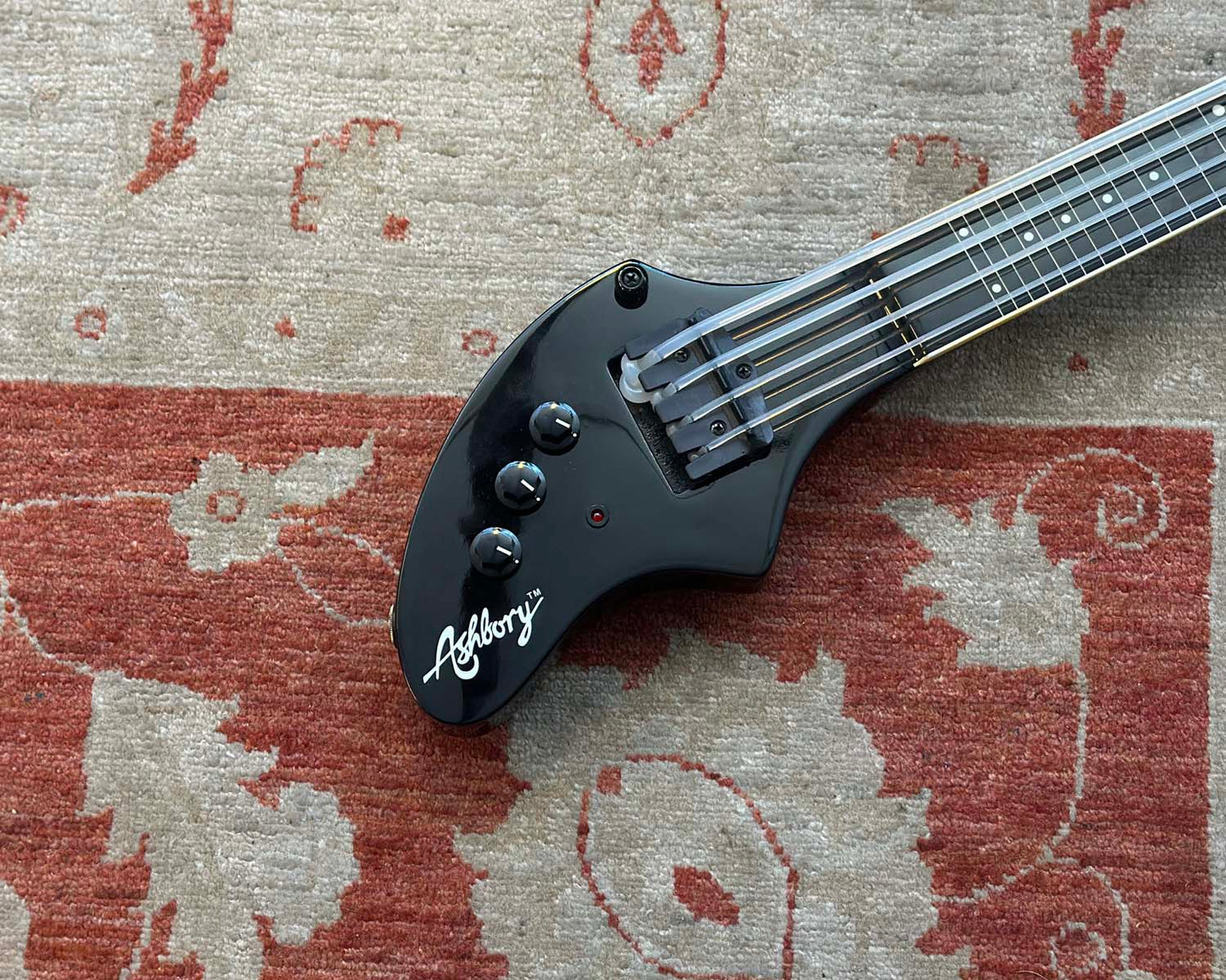 Ashbory U-Bass