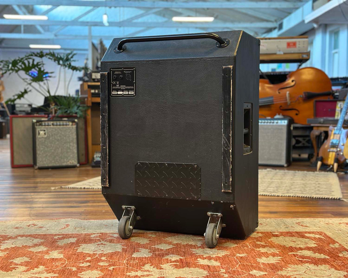 Ashdown ABM 610 900W 4Ω Bass Cabinet