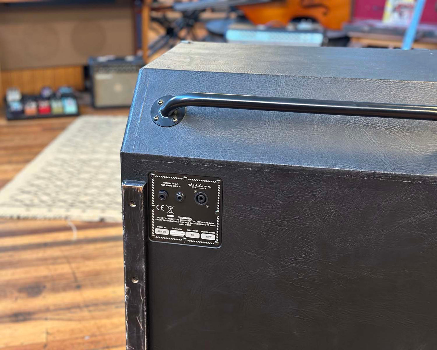 Ashdown ABM 610 900W 4Ω Bass Cabinet