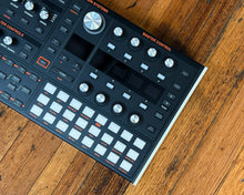 Load image into Gallery viewer, Ashun Sound Machines Hydrasynth Desktop Module
