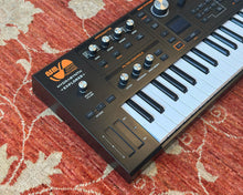 Load image into Gallery viewer, Ashun Sound Machines Hydrasynth Explorer
