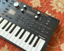 Load image into Gallery viewer, Ashun Sound Machines Hydrasynth Explorer
