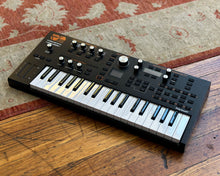 Load image into Gallery viewer, Ashun Sound Machines Hydrasynth Explorer
