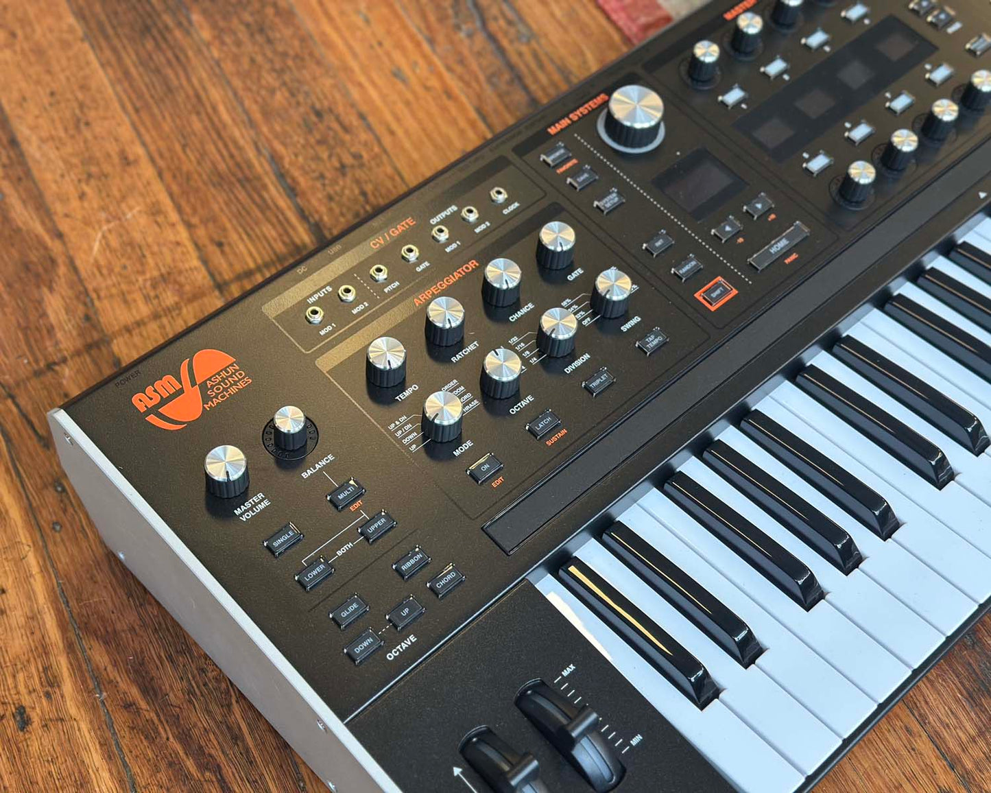 Ashun Sound Machines Hydrasynth Deluxe 16-Voice Dual-Engine Synth