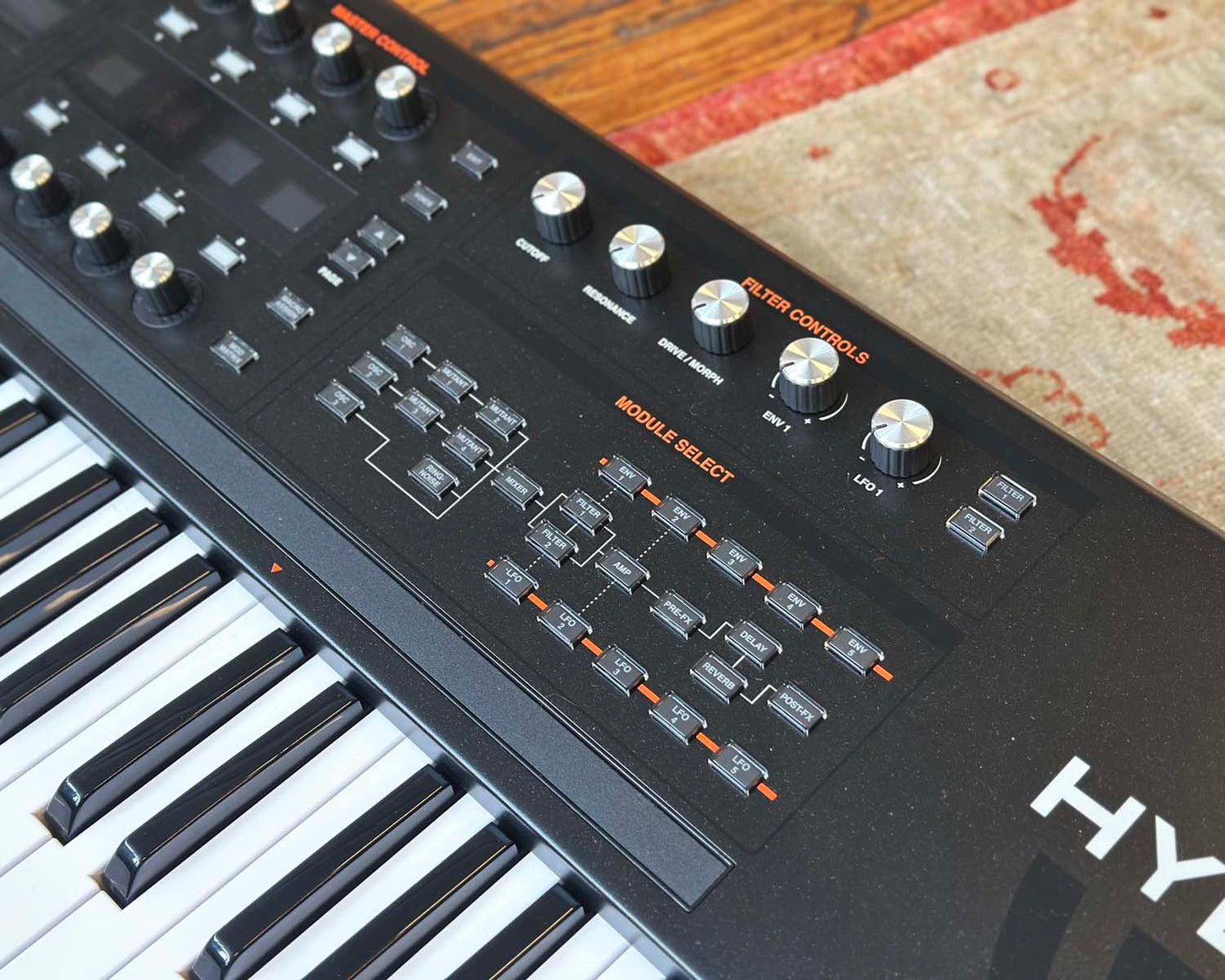 Ashun Sound Machines Hydrasynth Deluxe 16-Voice Dual-Engine Synth