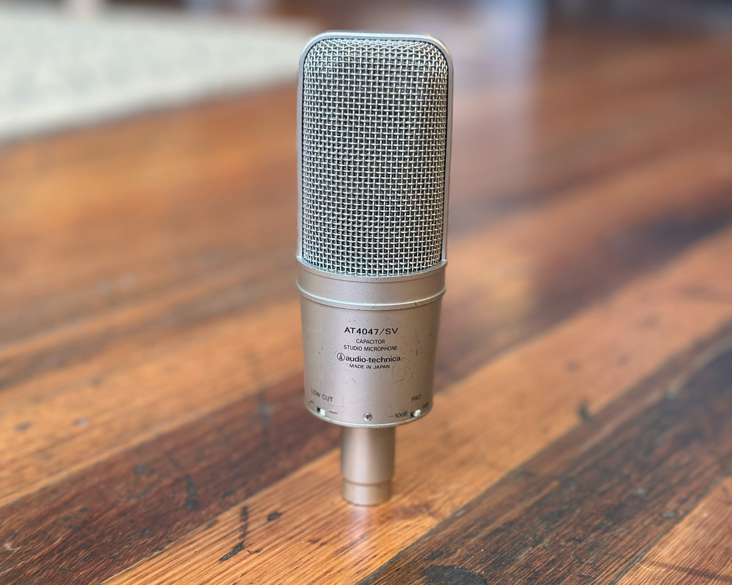 audio technica コンデンサーマイク AT4047/SV シルバー audio technica ( オーディオテクニカ ) AT4047/SV コンデンサーマイク