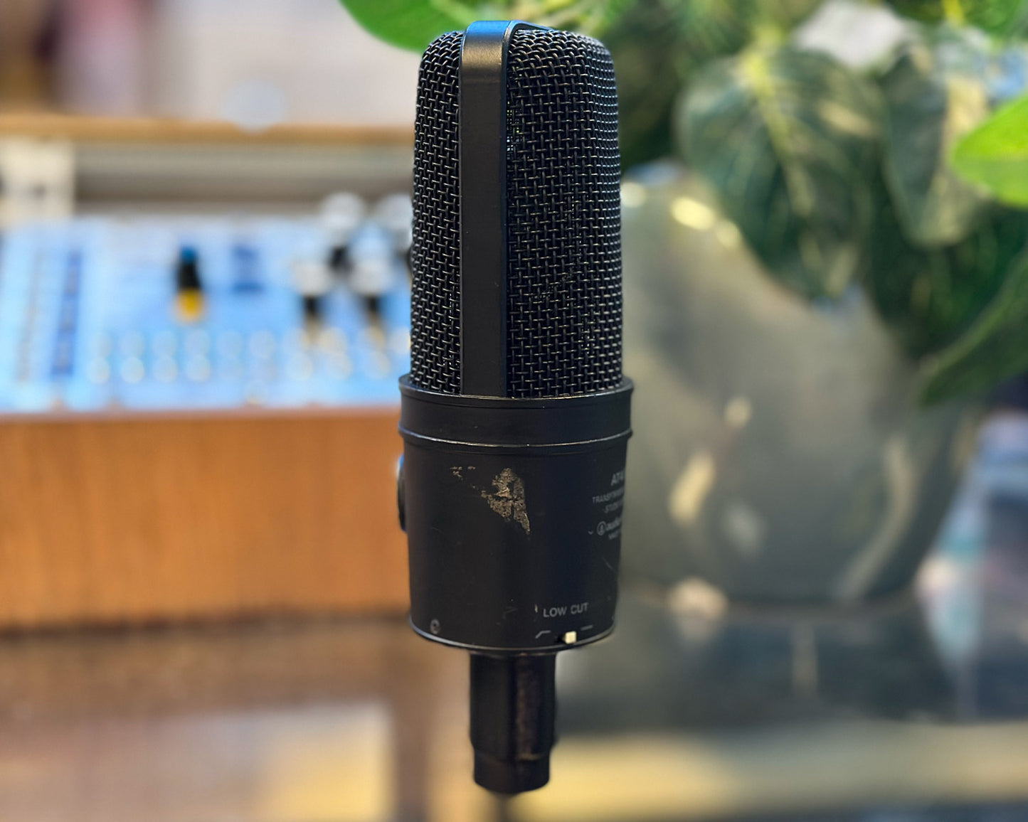 Audio Technica AT4033A Cardioid Condenser Microphone