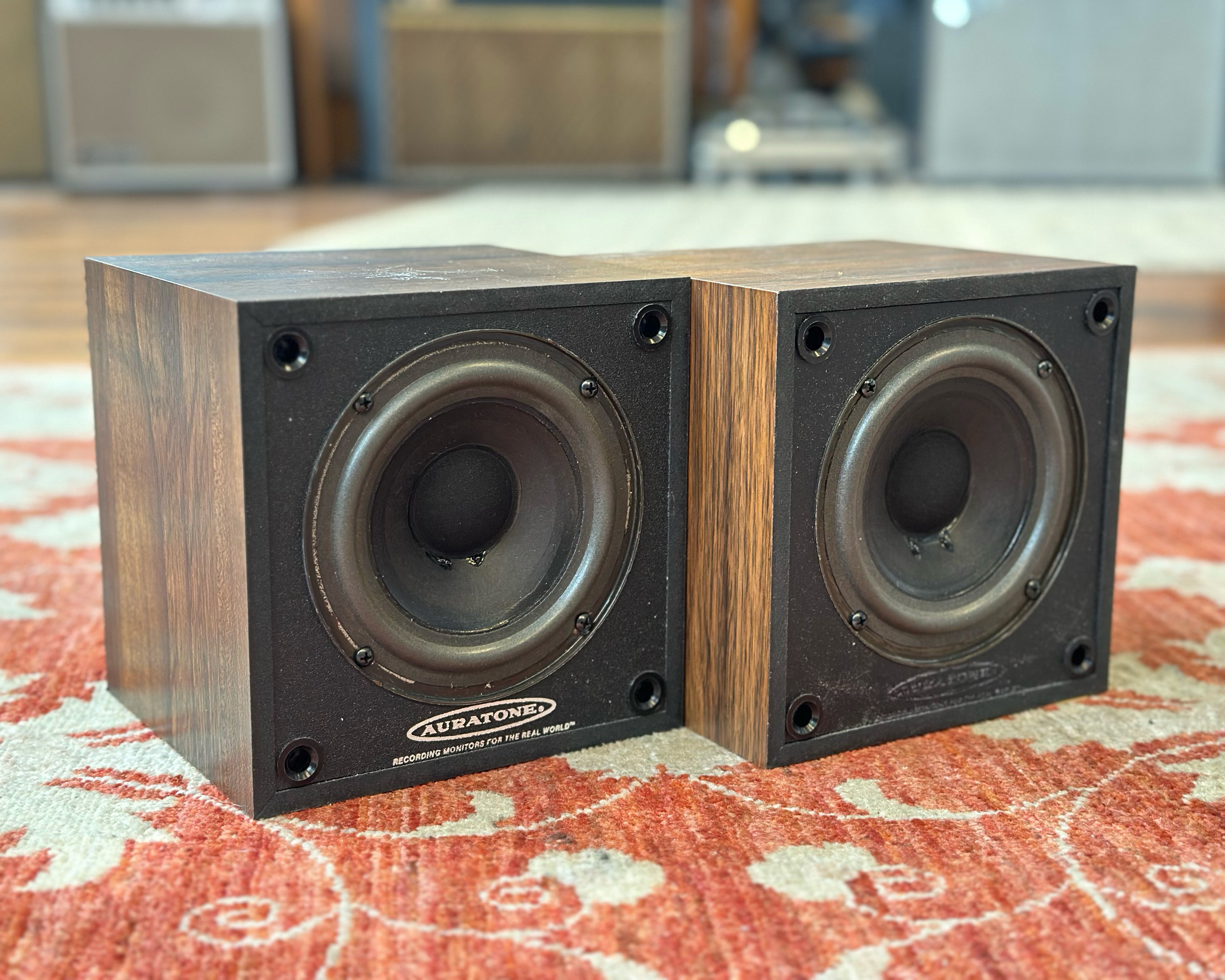 Auratone Cube 5C Sound Super VIDEO-SHIELD AURATONE Reference sound