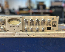 Load image into Gallery viewer, Avalon VT-737SP Tube Channel Strip
