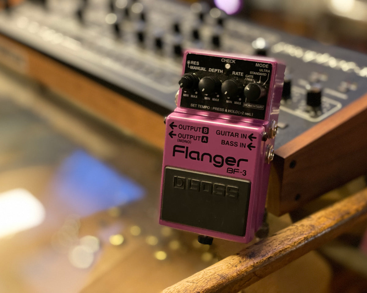 BOSS BF-3 Flanger – Found Sound