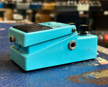 Load image into Gallery viewer, BOSS CE-2 Chorus - Long Dash / Silver Screw
