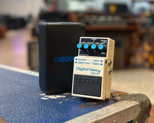 Load image into Gallery viewer, BOSS DD-3T Digital Delay
