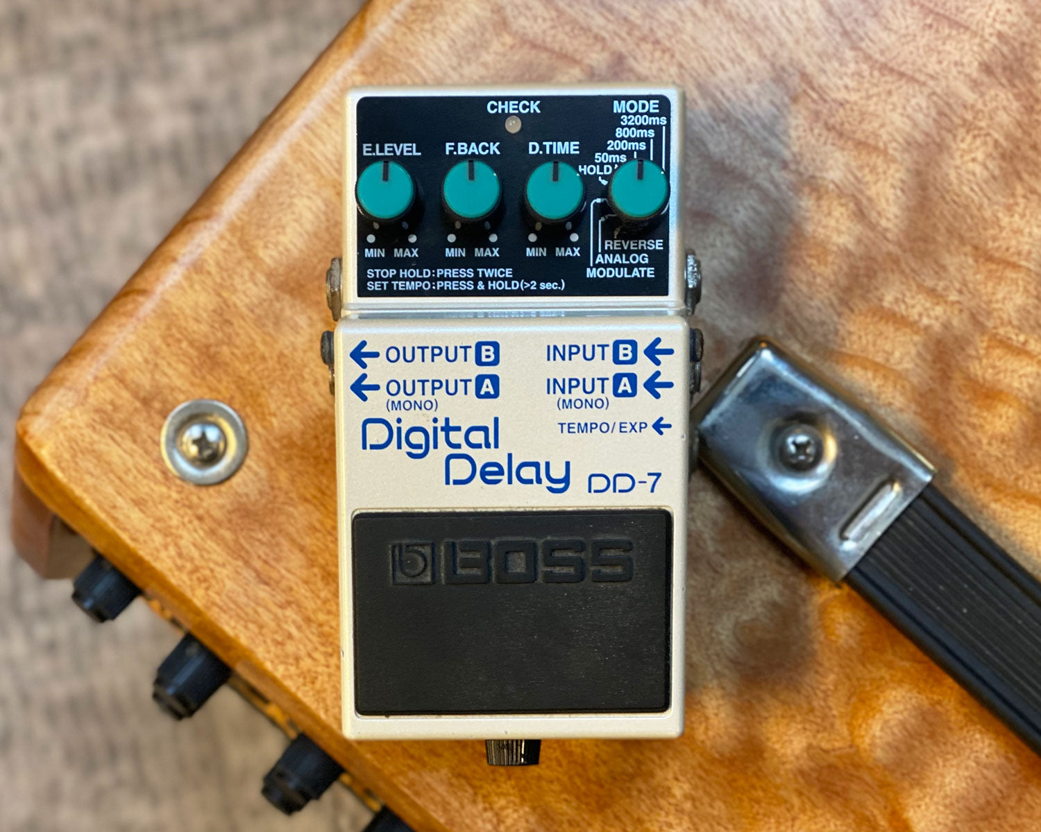 BOSS DD-7 Digital Delay – Found Sound