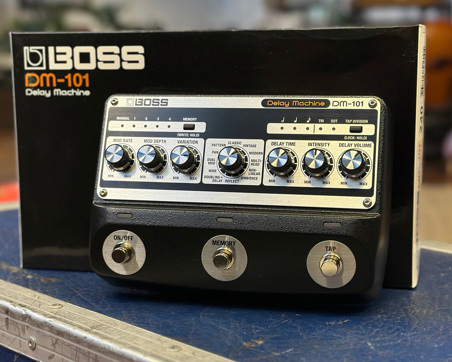BOSS DM-101