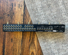 Load image into Gallery viewer, BOSS ES-8 Effects Switching System
