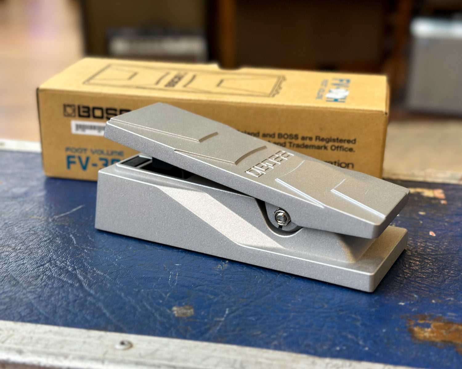 BOSS FV-30H Volume Pedal Hi-Z – Found Sound