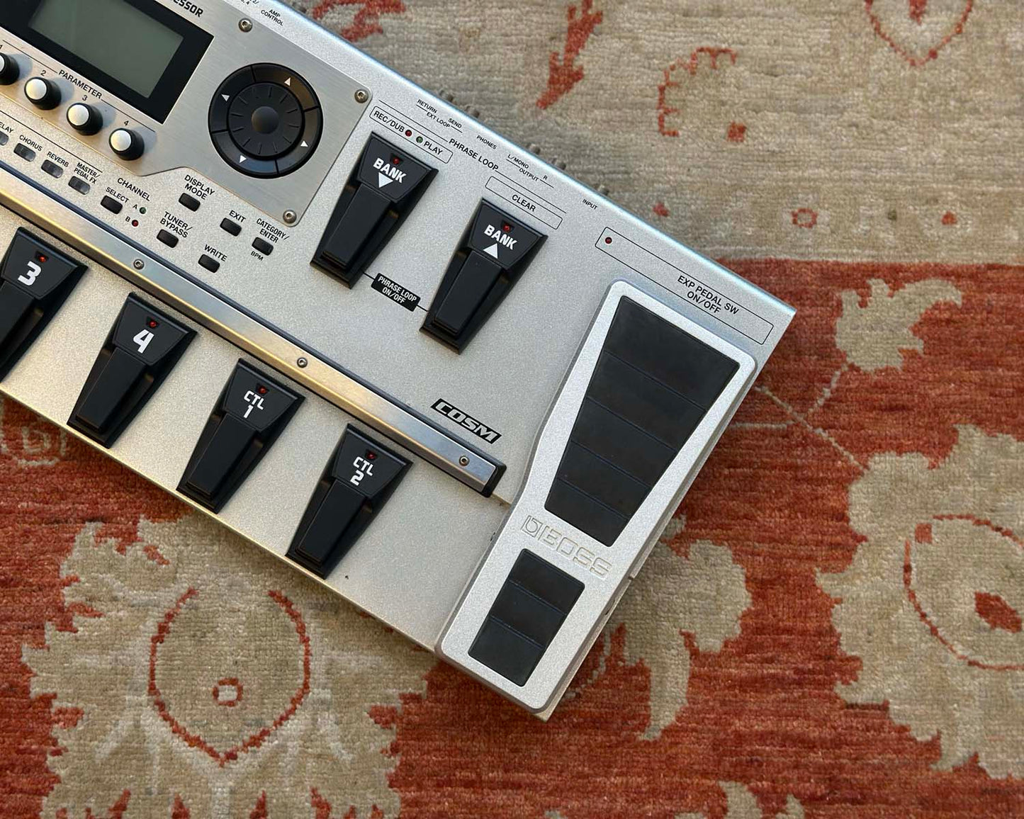 BOSS GT-10 Guitar Multi-Effects