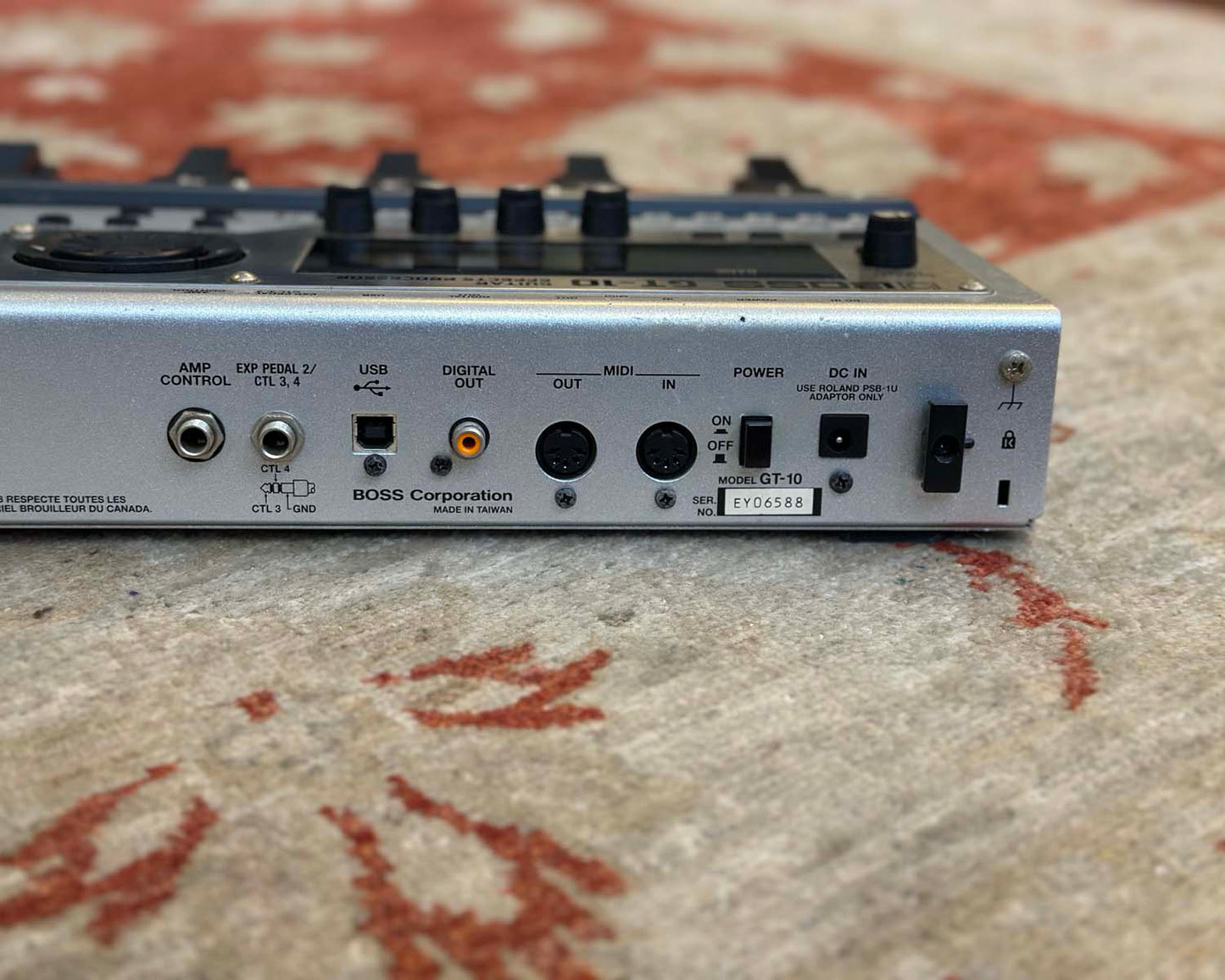 BOSS GT-10 Guitar Multi-Effects