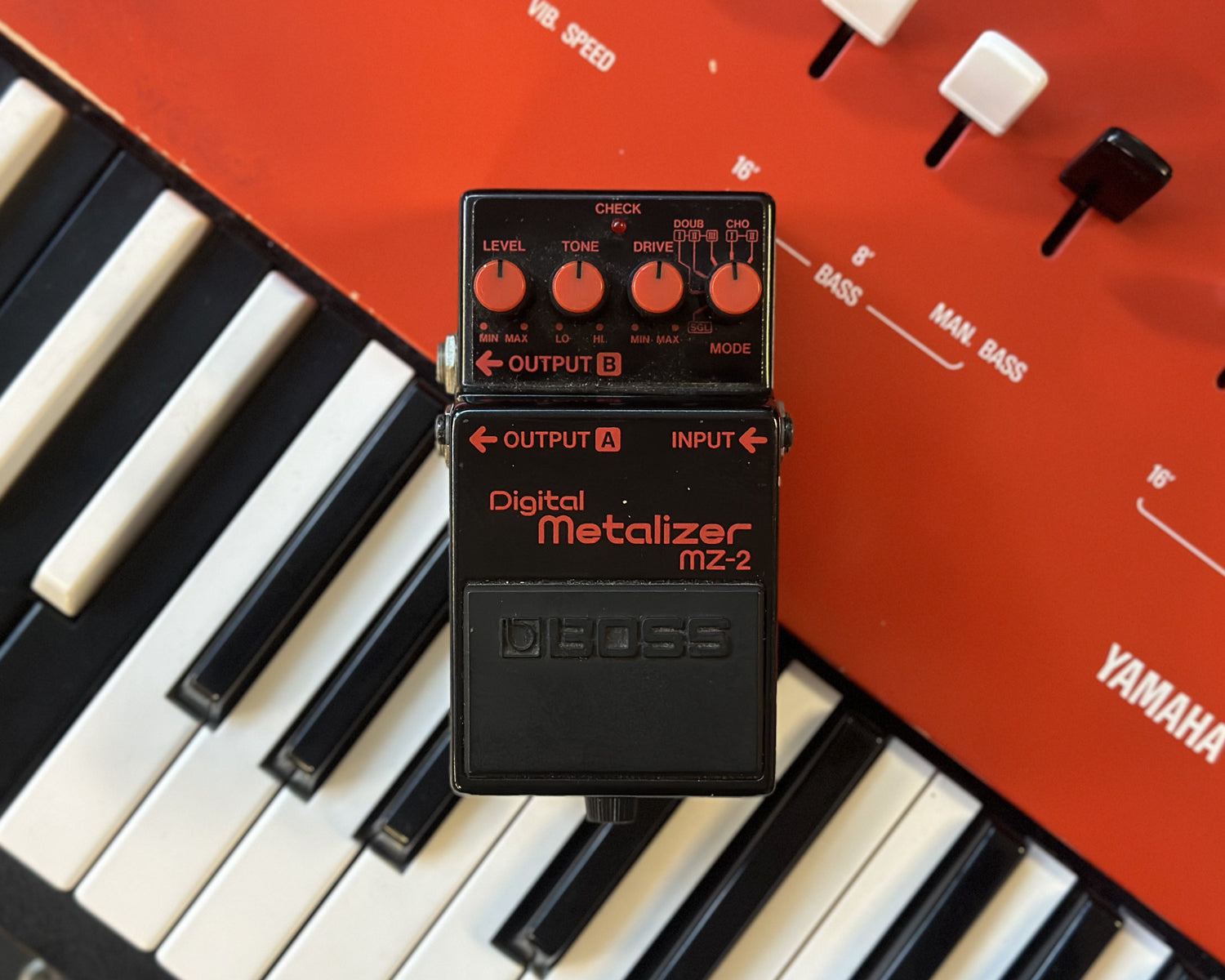 BOSS MZ-2 Digital Metalizer – Found Sound