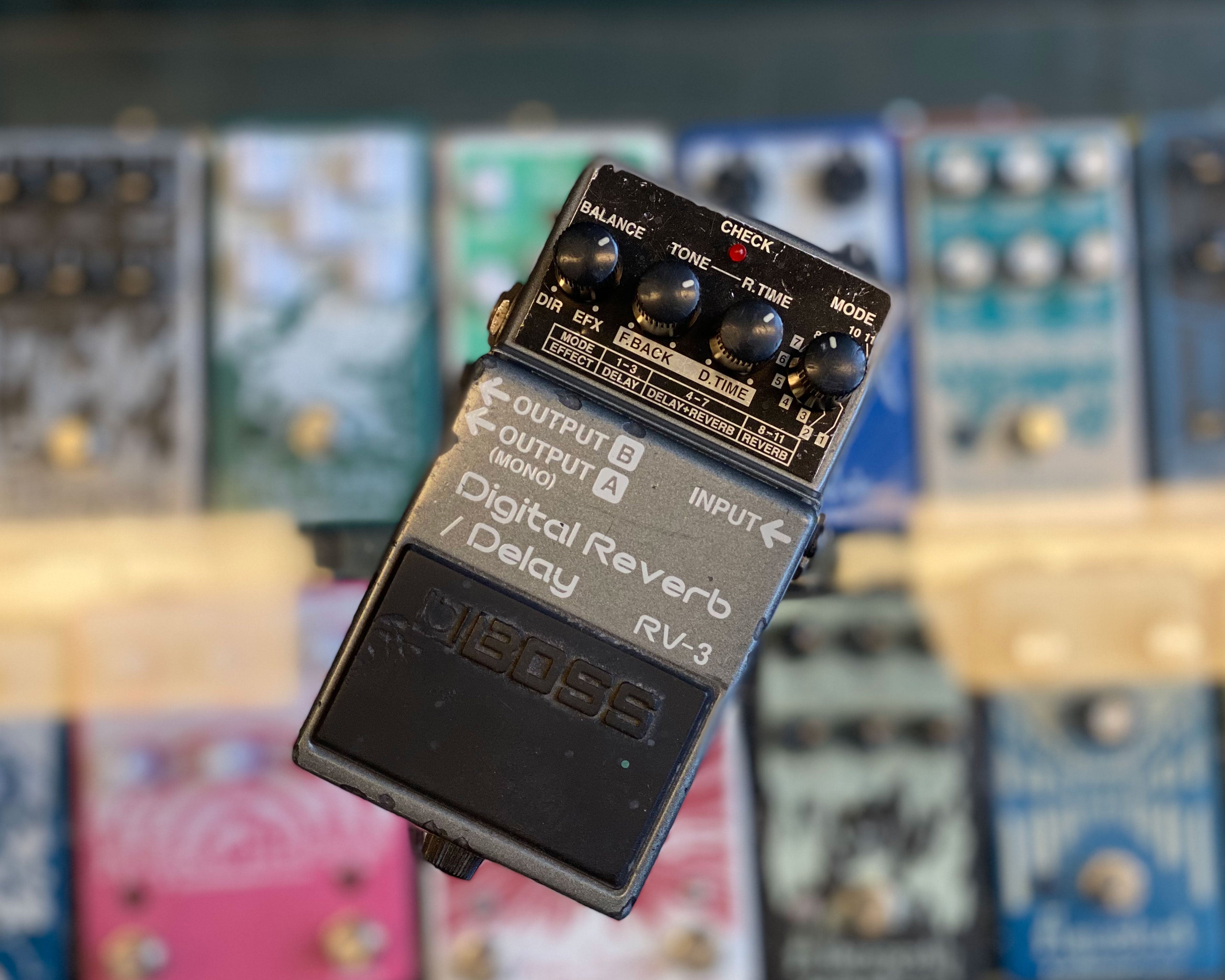 【美品】BOSS RV-3 Digital Reverb Delay おまけ付き 美品】BOSS RV-3 Digital Reverb Delay おまけ付き s-l400.jpg