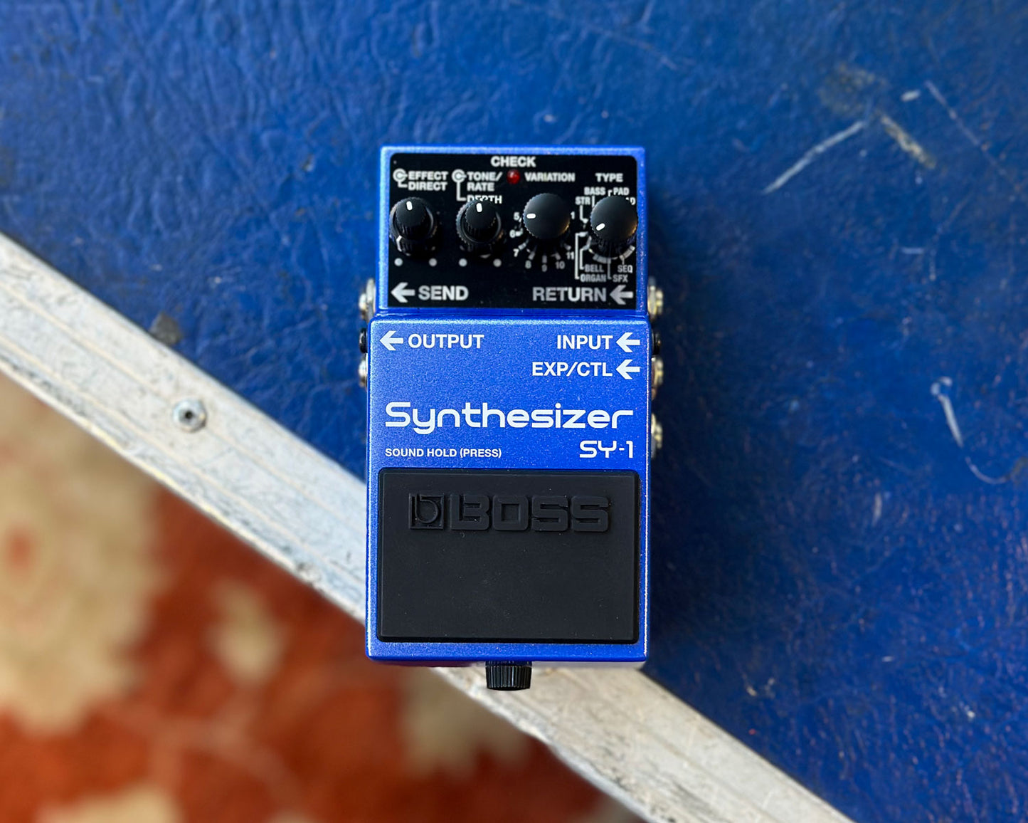 BOSS SY-1 Synthesizer Effects Pedal