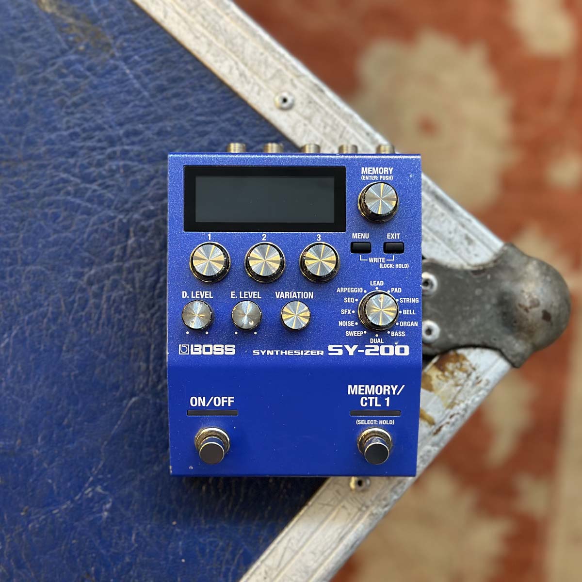 BOSS SY-200 Synthesizer Pedal