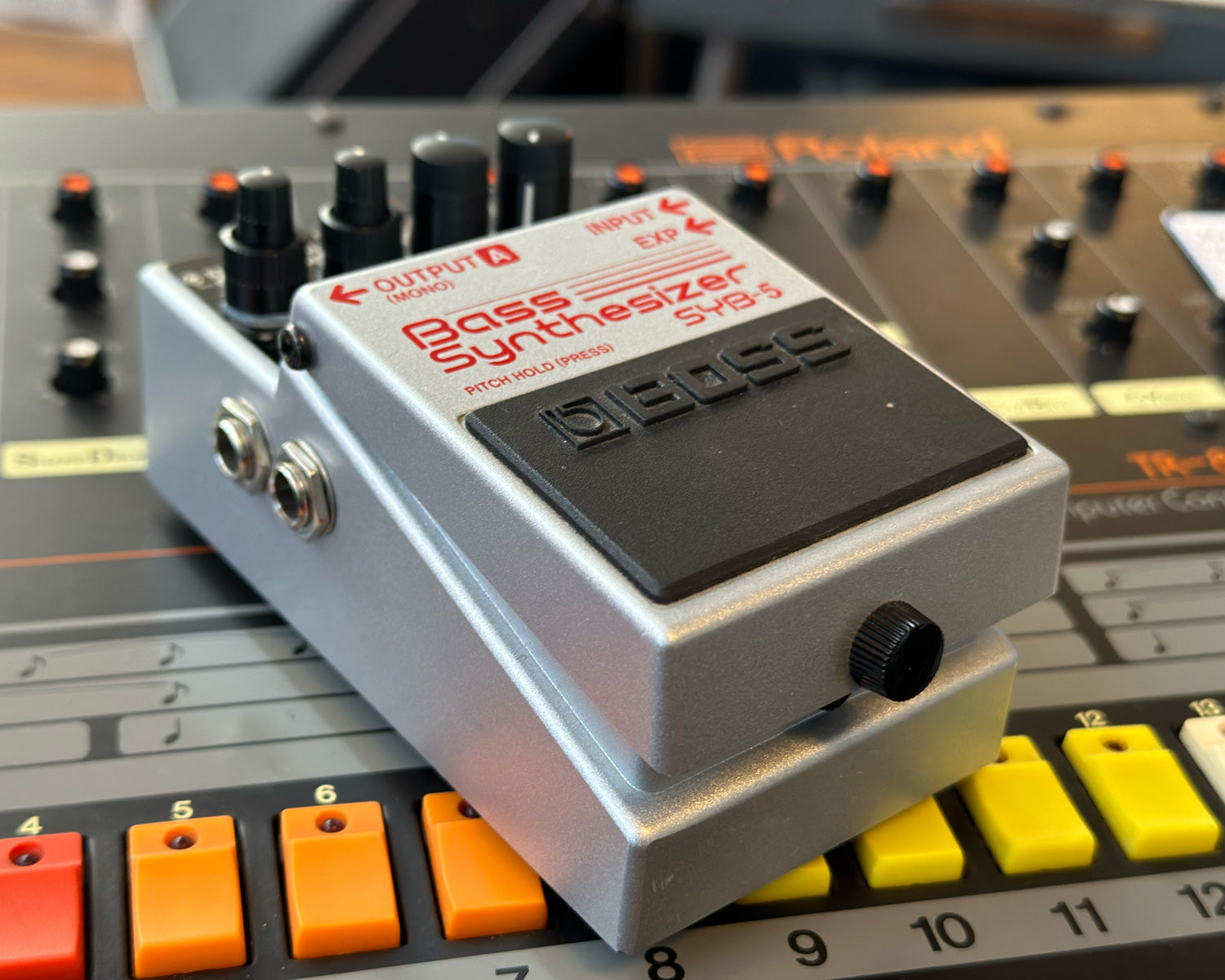 BOSS Bass Synthesizer SYB-5 Boss SYB-5 Bass Synthesizer Pedal