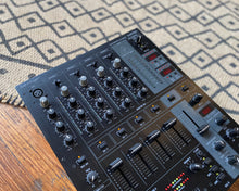Load image into Gallery viewer, Behringer DJX750 Pro DJ Mixer
