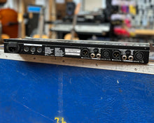 Load image into Gallery viewer, Behringer DSP1124P Feedback Destroyer Pro
