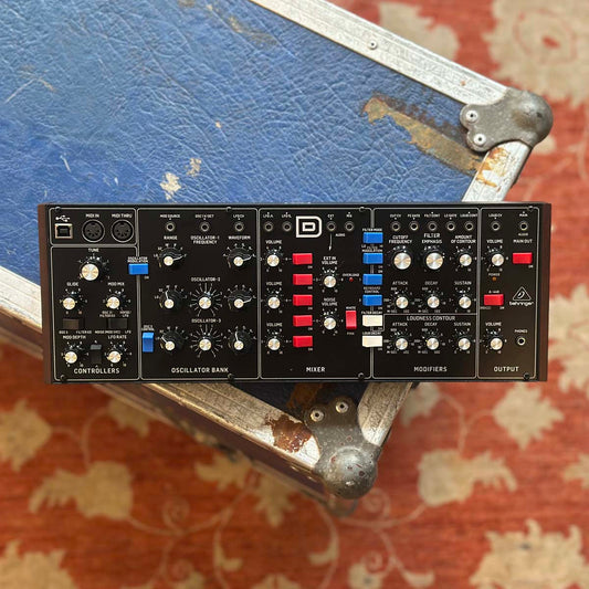 Behringer Model D