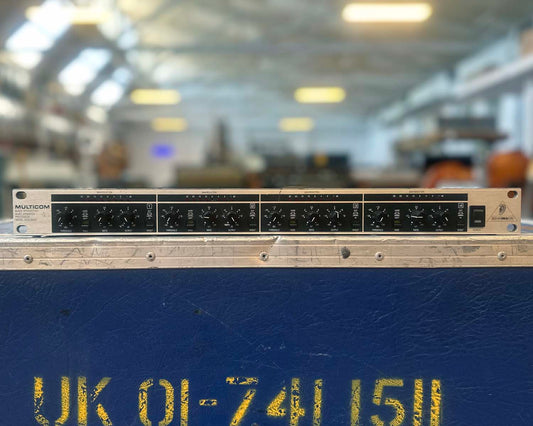 Behringer Multicom MDX 2400