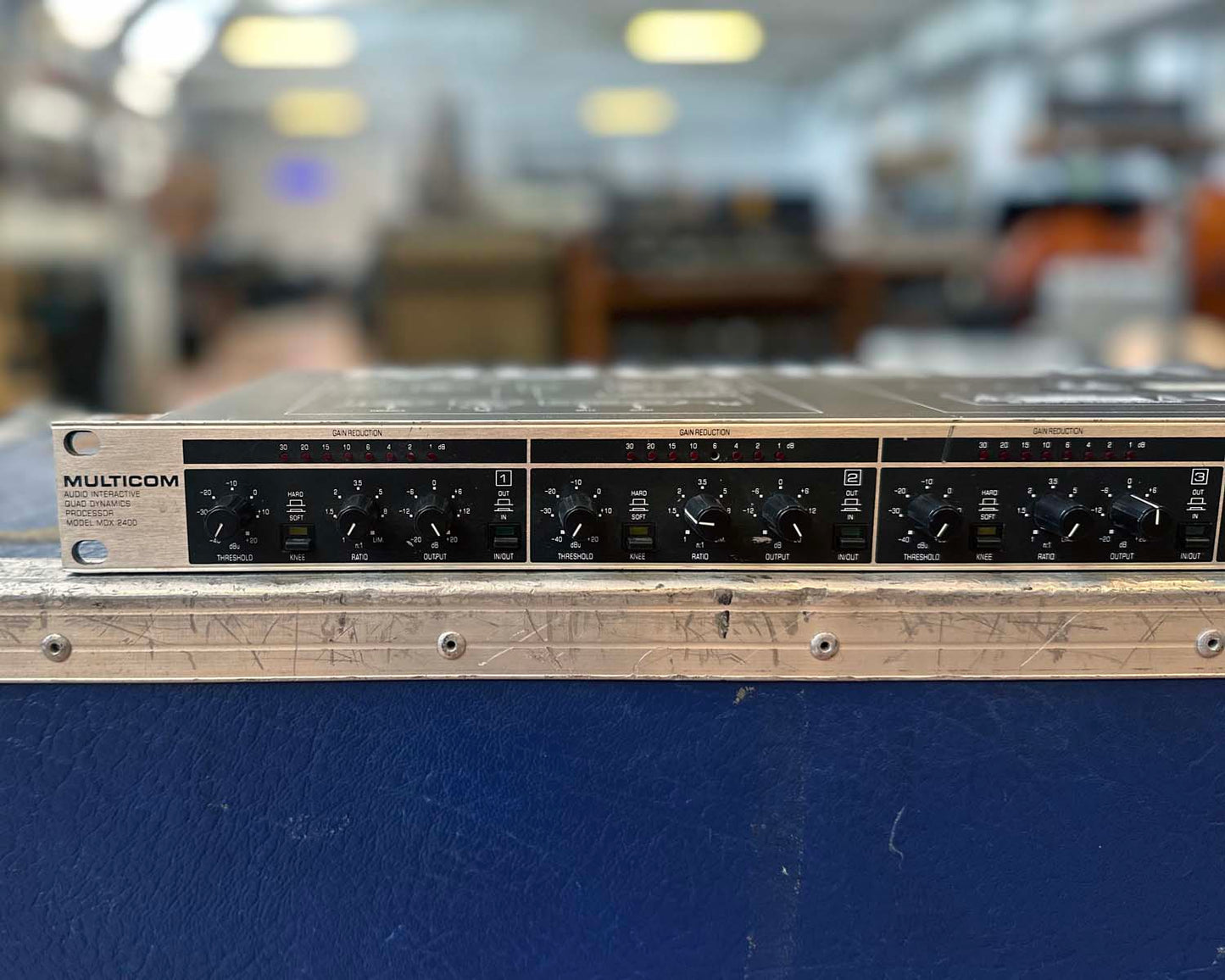 Behringer Multicom MDX 2400
