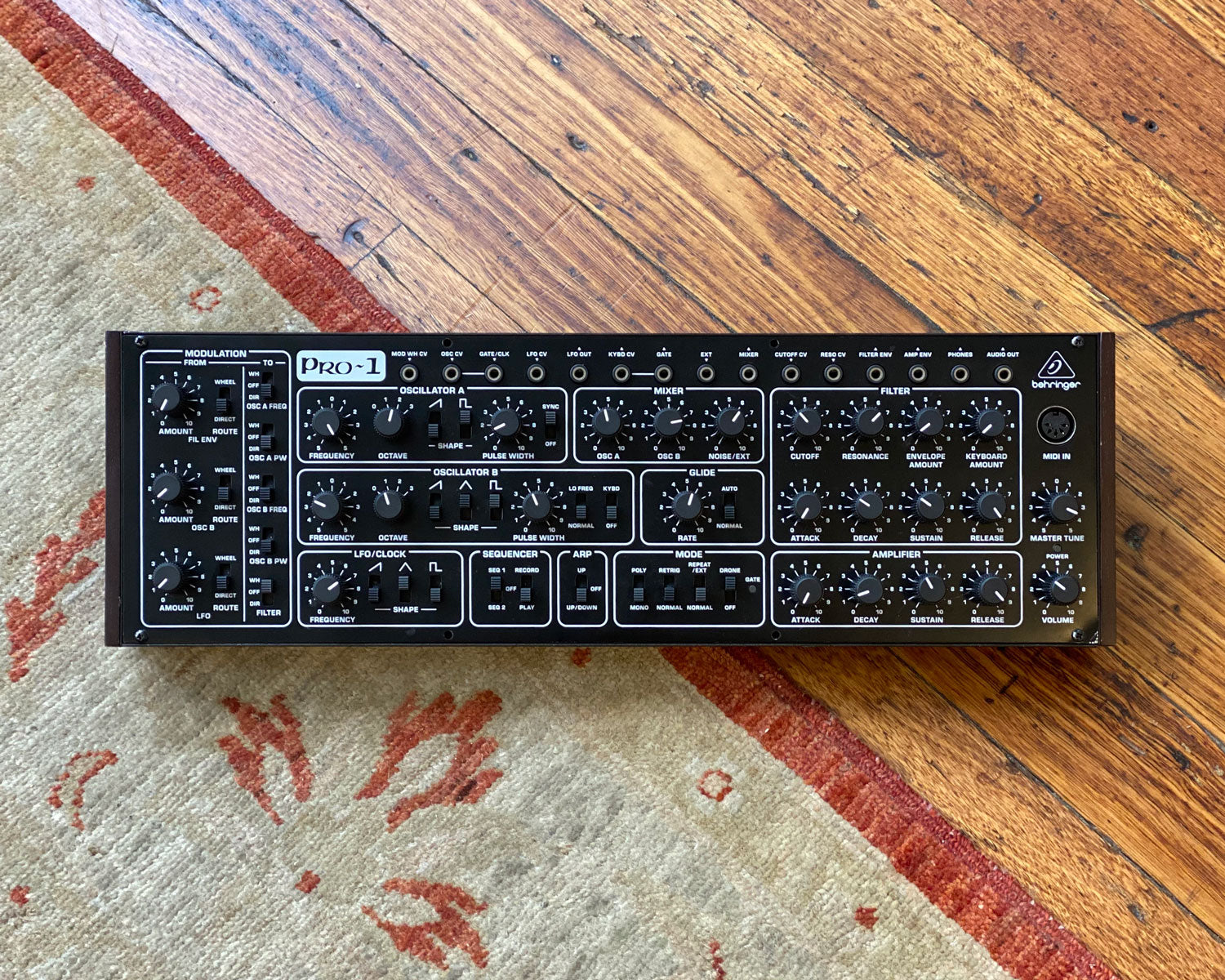Behringer PRO 1 Analog Synth – Found Sound