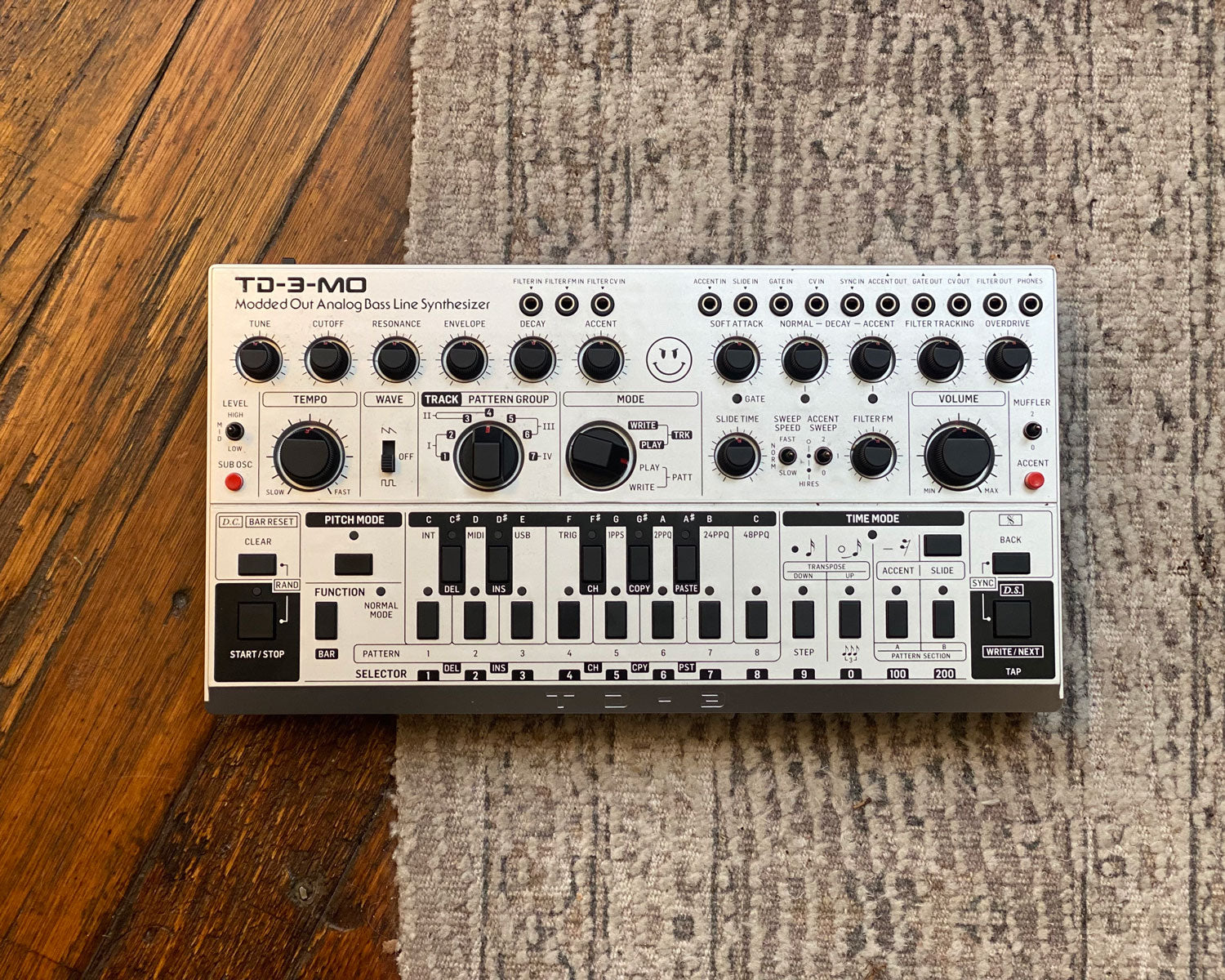 Behringer TD-3 MO SR Modded Out Silver Analog Bass Line