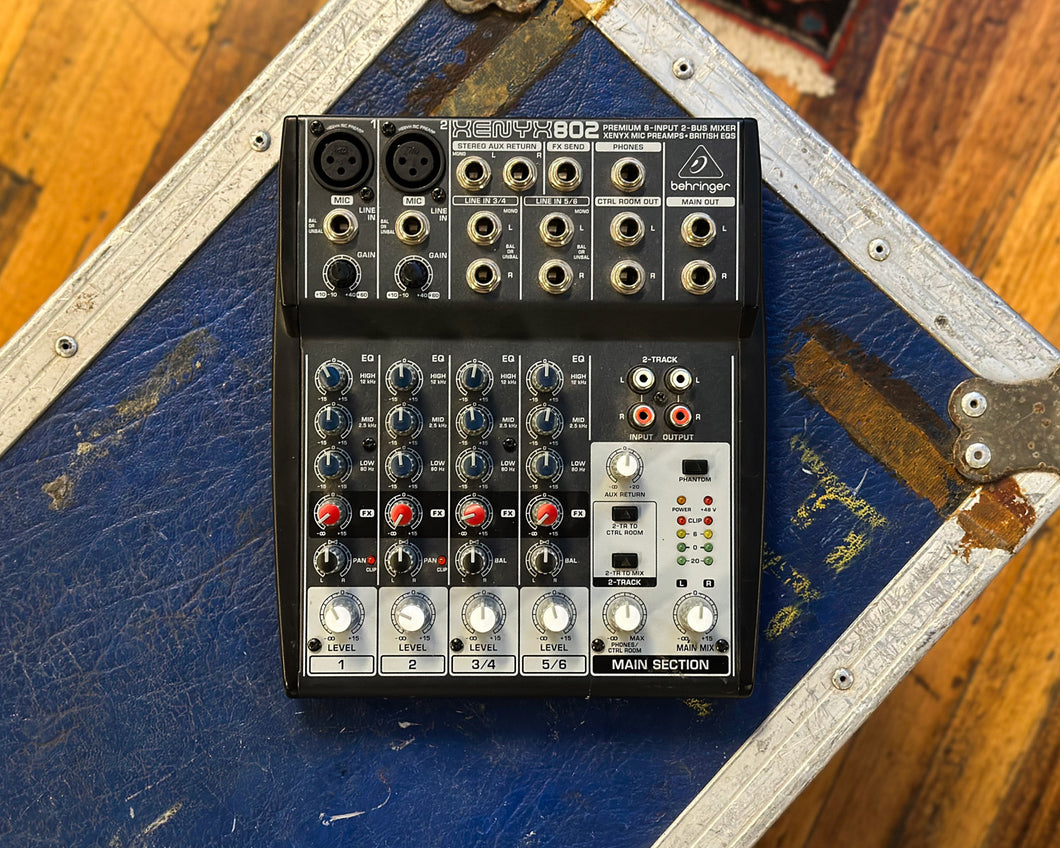 Behringer XENYX 802 Mixer