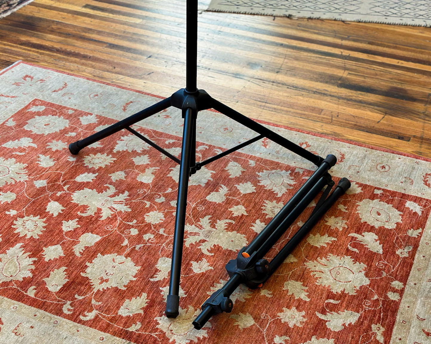 Bespeco Speaker Stand Pair