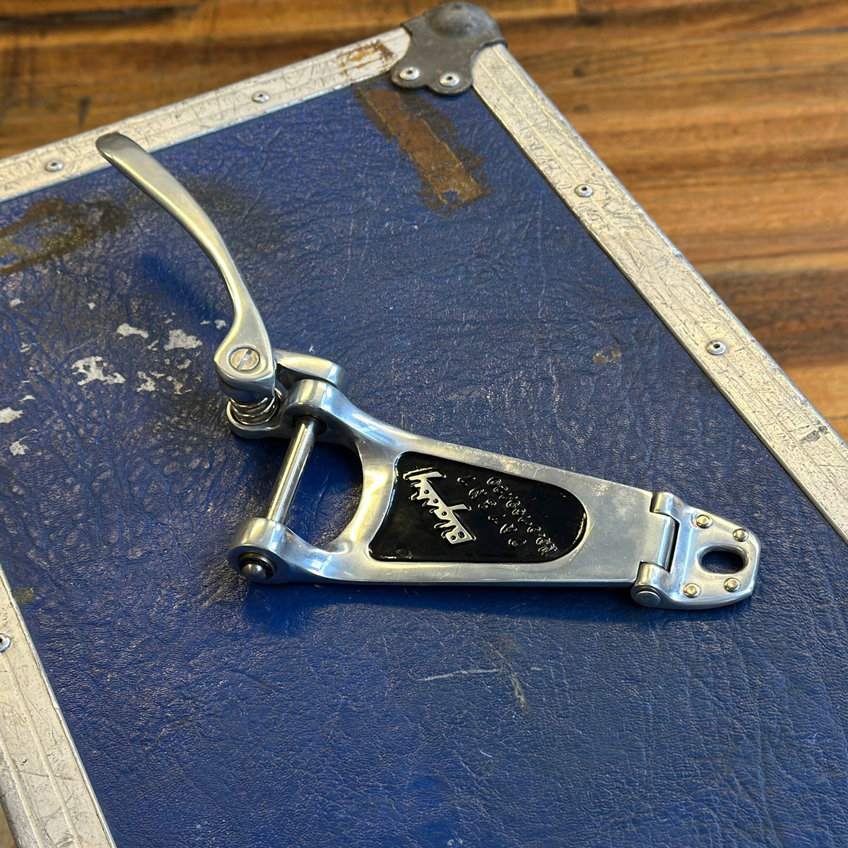 Bigsby B6 (4-Screw  Hinge Plate) - Made in USA