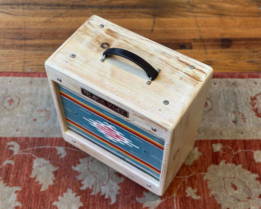 Black Volt The Hawk 15W Hand-Wired 10" Combo