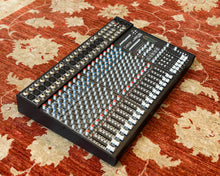 Load image into Gallery viewer, Carvin Concert Series C1644 Mixer
