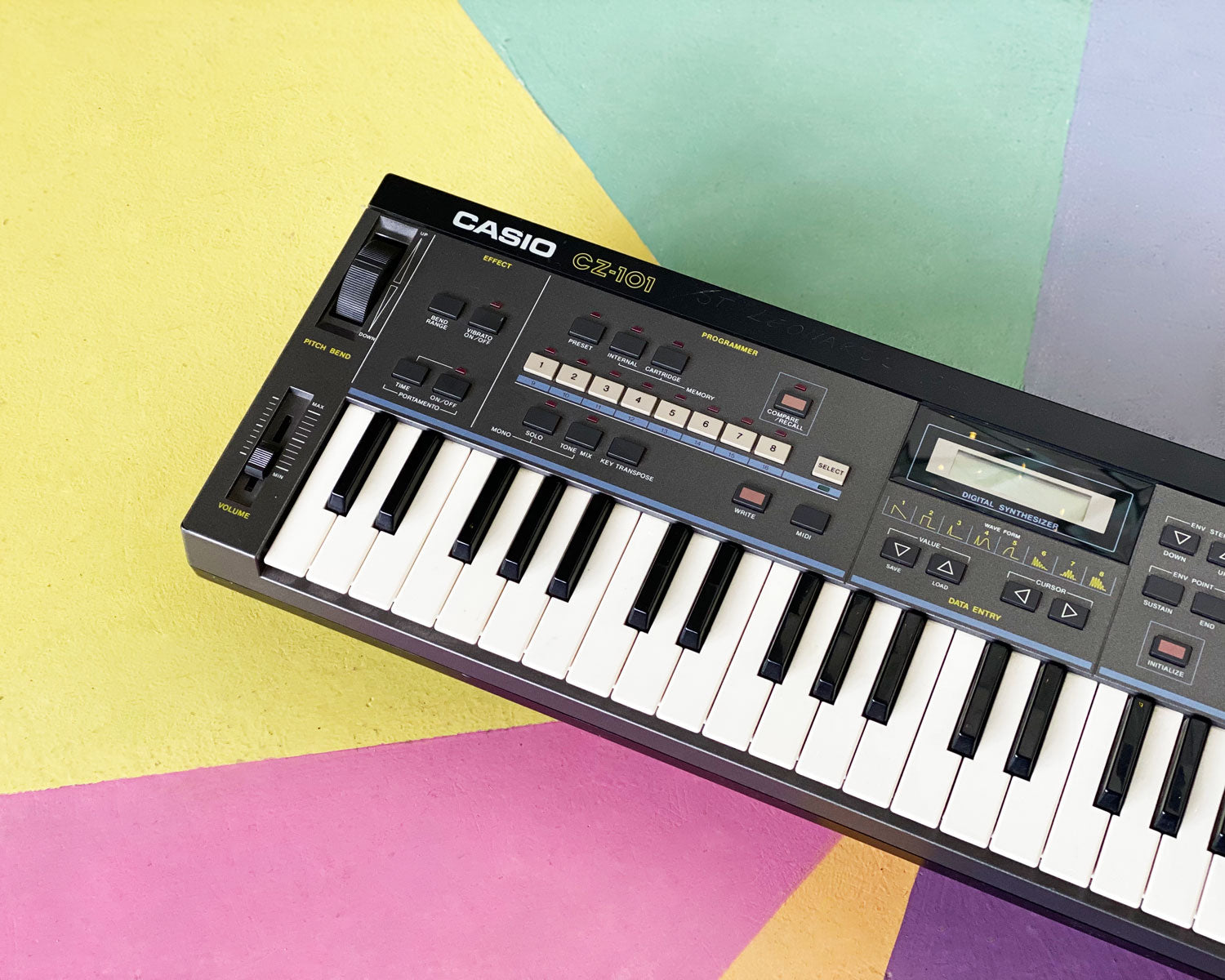 CASIO CZ-101 レア・ヴィンテージ CASIO CZ-101 レア・ヴィンテージ