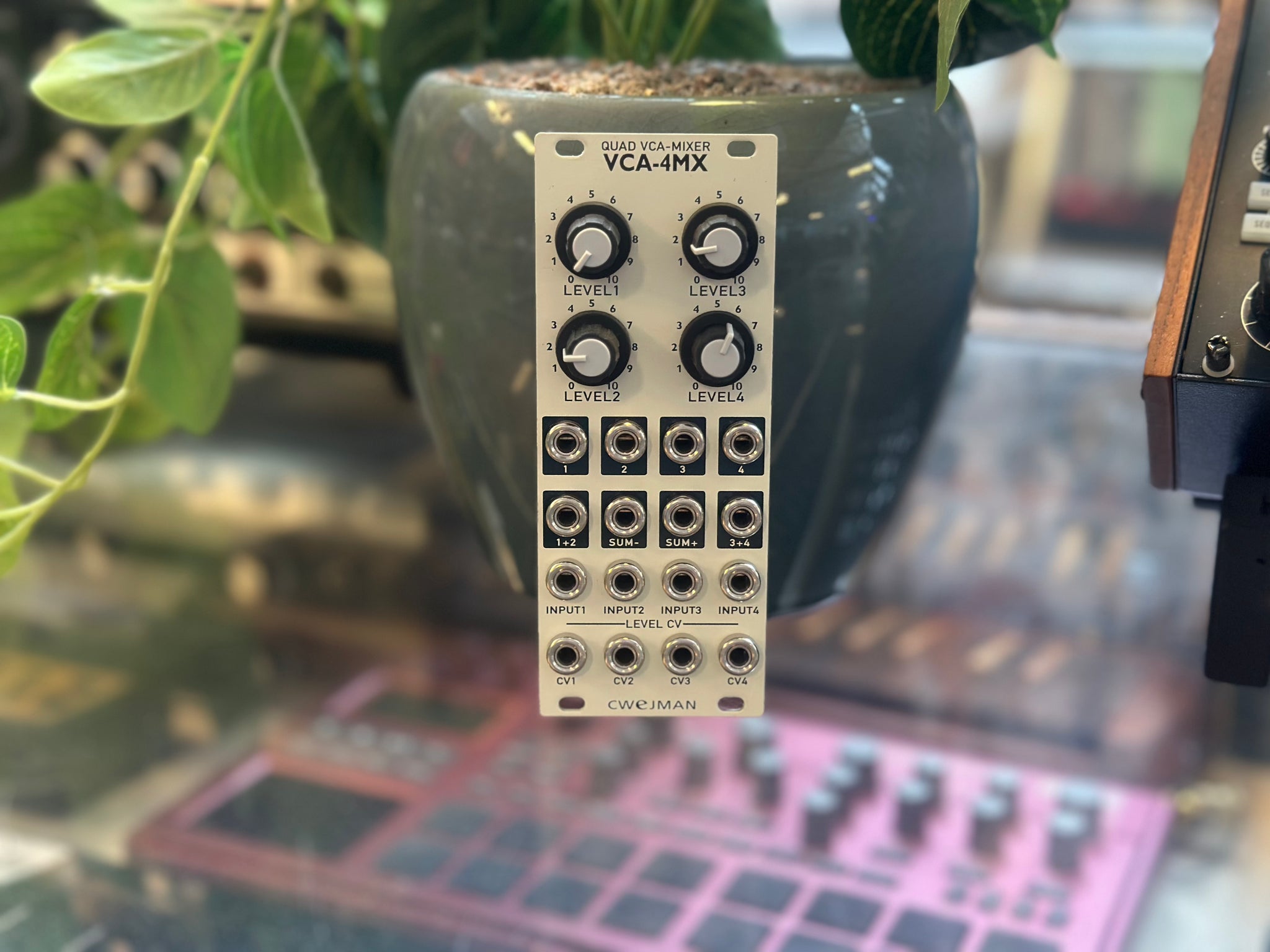 Cwejman VCA-4MX – Found Sound