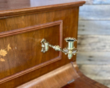 Load image into Gallery viewer, Chappell of London King Idris of Libya Mini 5 Octave Piano
