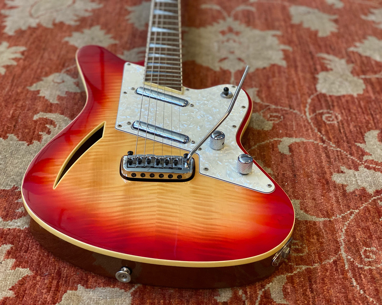 charvel surfcaster semi-hollow 90年代日本製 charvel surfcaster semi-hollow 90年代日本製 CHARVEL Surfcaster