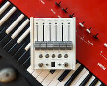 Load image into Gallery viewer, Chase Bliss CXM 1978 Reverb Effects Pedal
