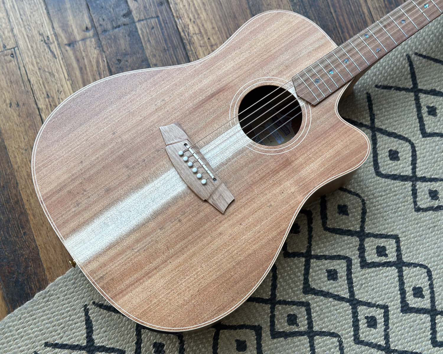 Cole Clark FL2EC BLBL Acoustic Guitar
