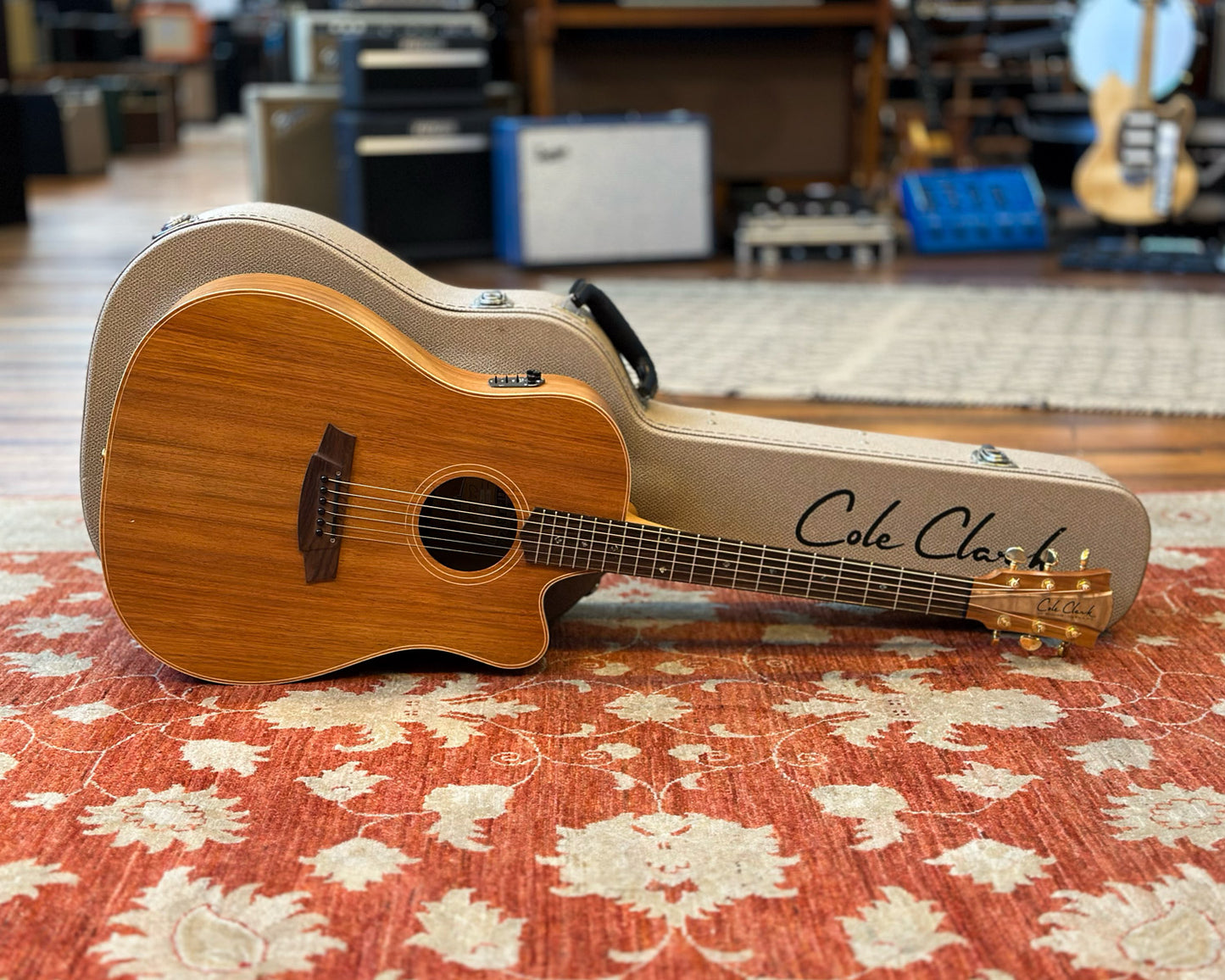 Cole Clark Fat Lady FL2EC Blackwood
