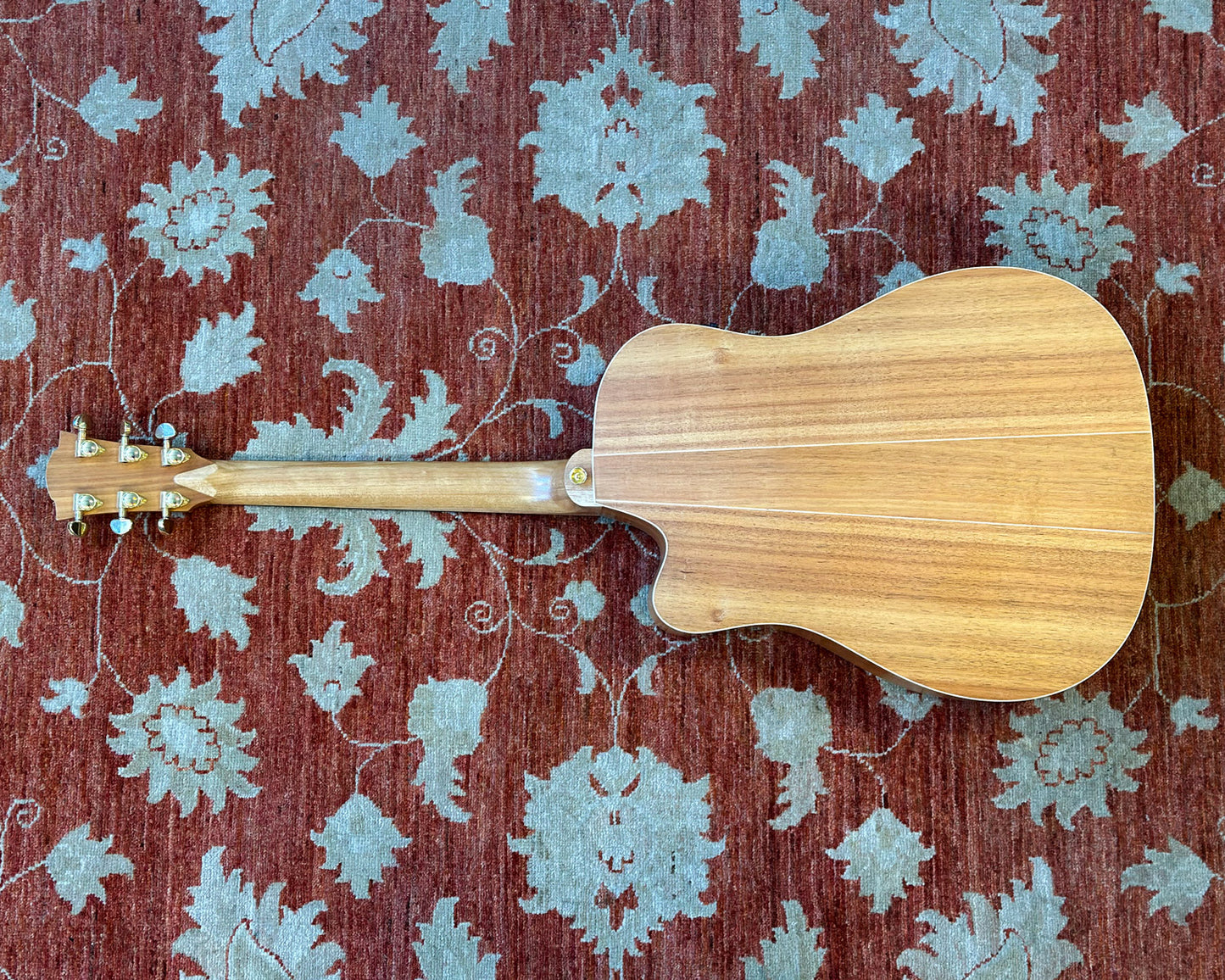 Cole Clark Fat Lady FL2EC Blackwood