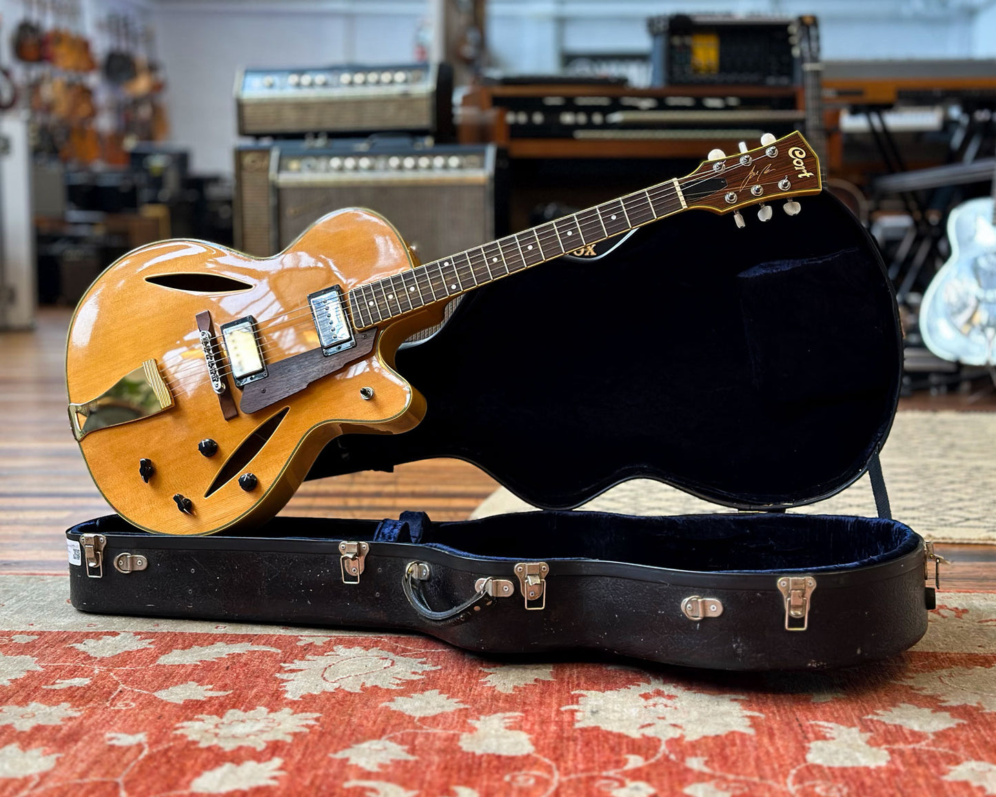 Cort Joe Beck Signature Standard Model